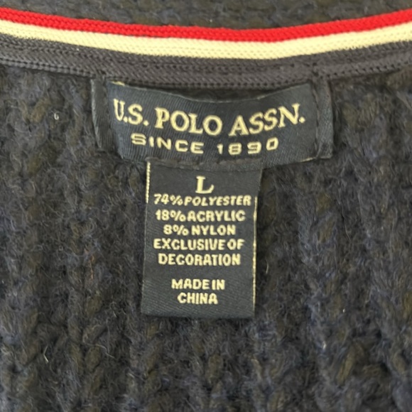 U.S. Polo Assn blue V-neck button up cardigan Size XL NWT - Picture 7 of 8